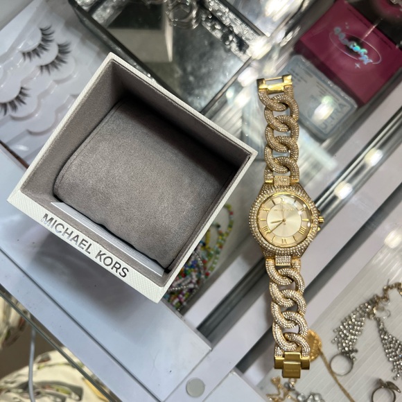 MICHAEL KORS Icey cubic zirconia watch - Picture 8 of 9